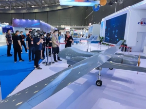 海鹰航空公司亮相湖南通用航空产业博览会