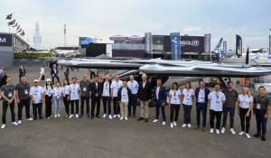 峰飞亮相巴黎航展 欧洲适航稳步推进