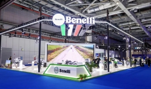 共享未来摩旅酷科技：沃飞长空旗下互酷车载无人机引领进博会摩托行业新潮流