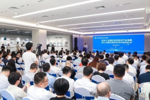 鲲鹏无人机荣获首批无人机标准符合性检测证书及无人驾驶航空器（华东）标准验证中心全权成员单位证书