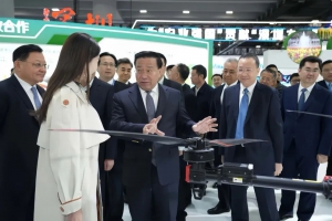 智慧农业看极飞，农业农村部部长韩俊莅临极飞科技展位