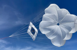 适用于商用和军用无人机的先进降落伞回收系统