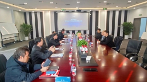 凝聚创新势能，共筑低空应急新生态丨专家组赴卓翼智能参观交流