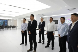 枣庄市委副书记、市长翟军一行考察调研中科云图