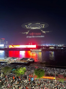 大漠大万架无人机助力越南破吉尼斯世界纪录