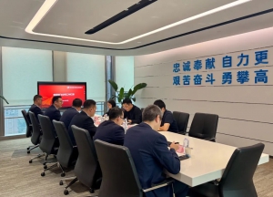 胡万林到武汉特飞公司调研